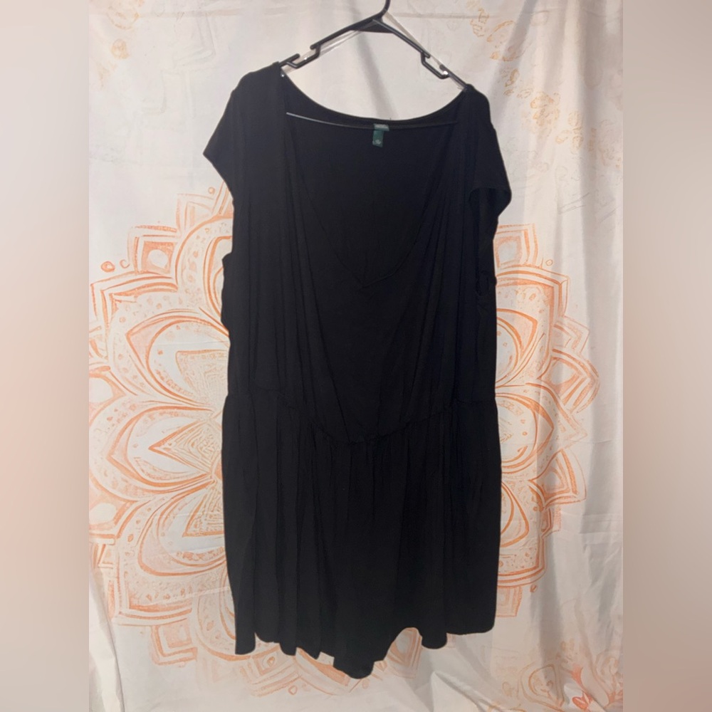 Black Women's V-Neck Short Sleeve Romper
